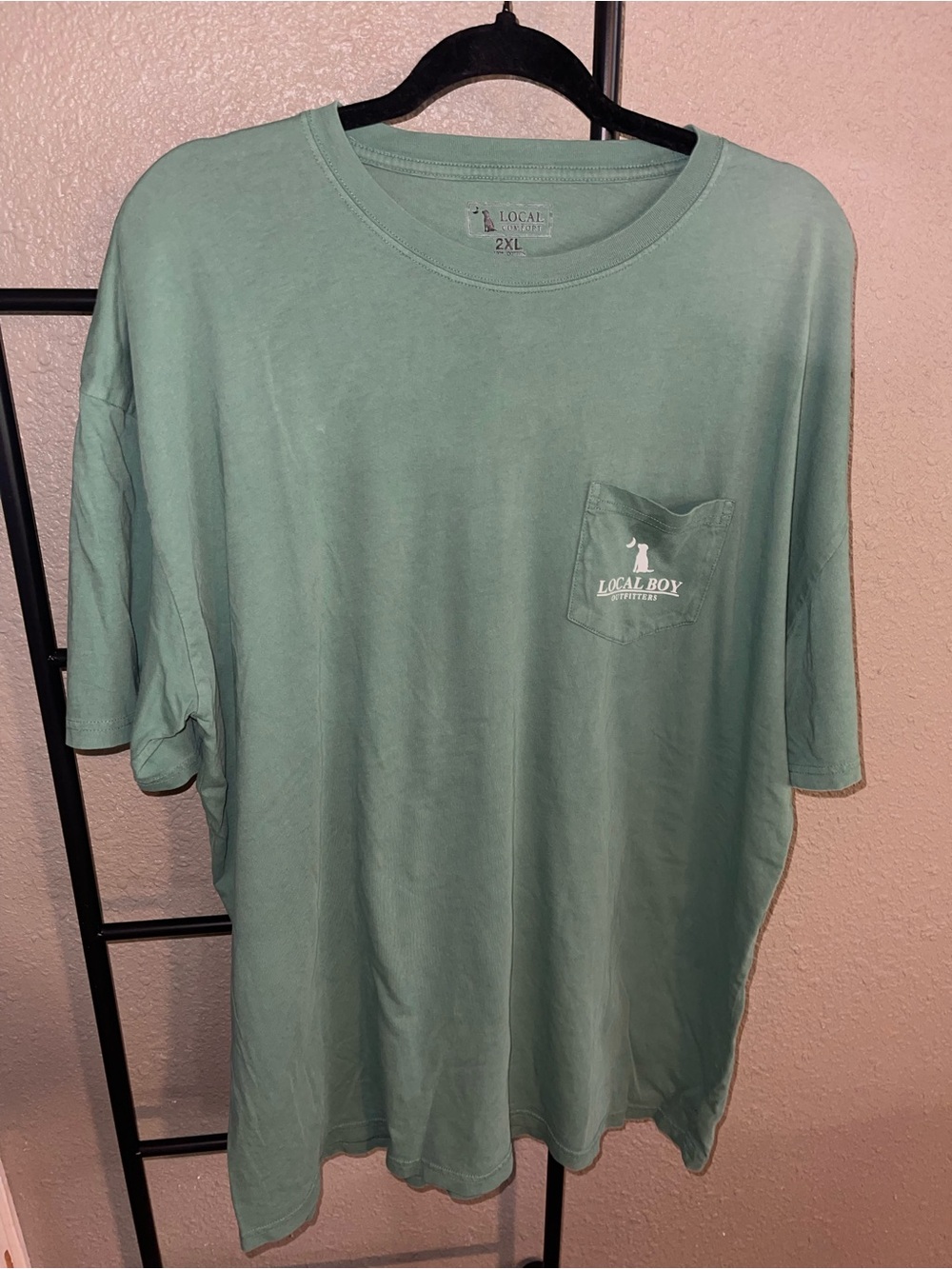 Local Boy Outfitters Men's Short Sleeve Pocket Tee - Sage Green